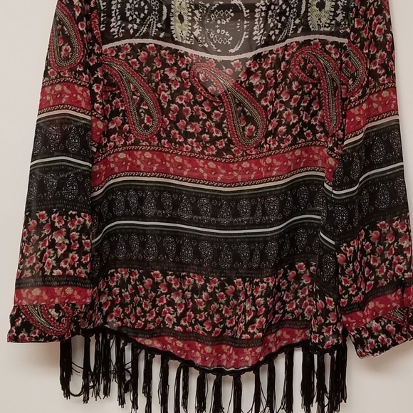 Earthbound Trading Co Boho Fringe Flowy Top - Picture 2 of 5